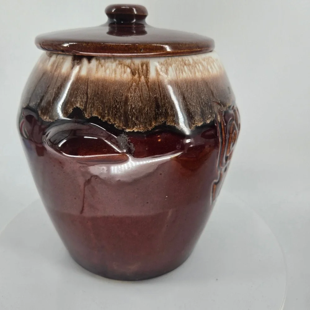 Vintage‎ McCoy USA Pottery Brown Drip Glaze Cookie Jar Lidded Bean Pot - Chipped